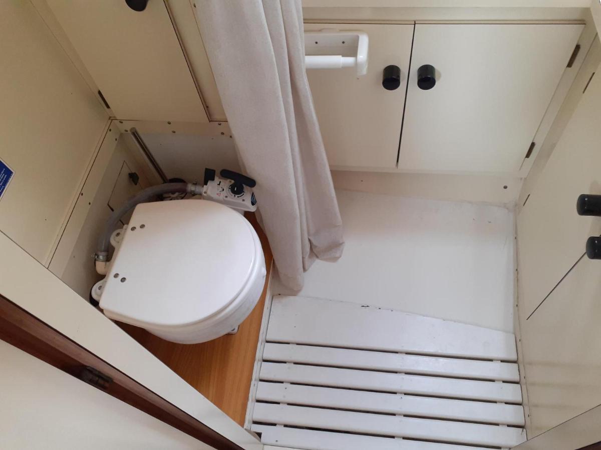 Bateau  Tsilaosa Au Coeur De Namur Hotel Ngoại thất bức ảnh